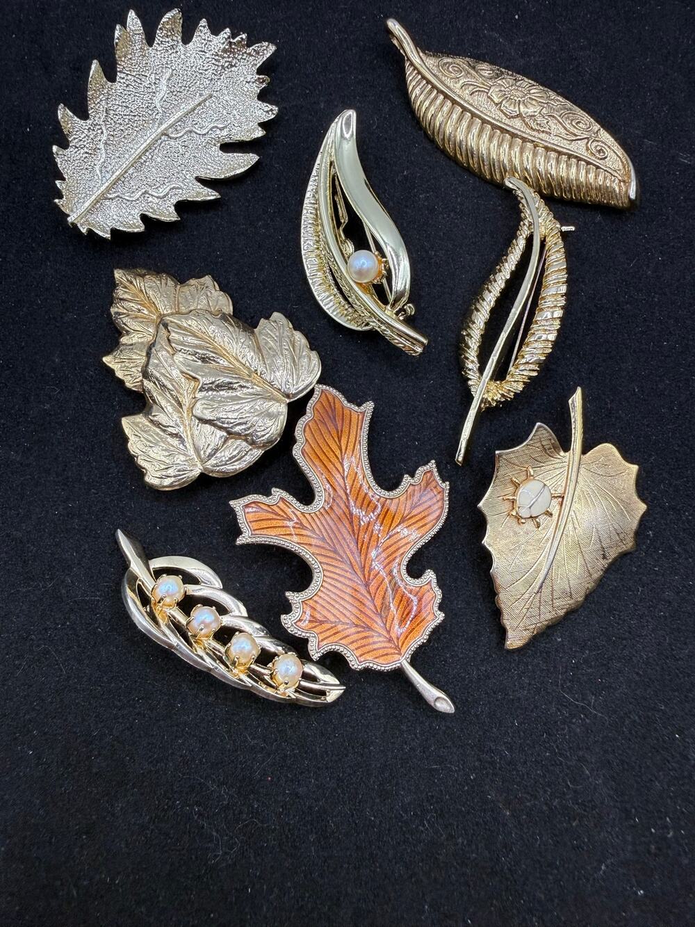 Goldtone Leaf Brooch Lot of 8 Pieces